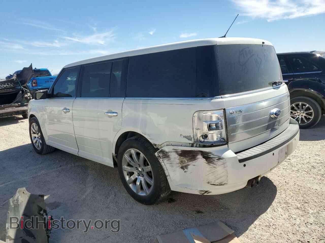 2011 FORD FLEX - VIN: 2FMGK5DC8BBD33912 - Photo 2