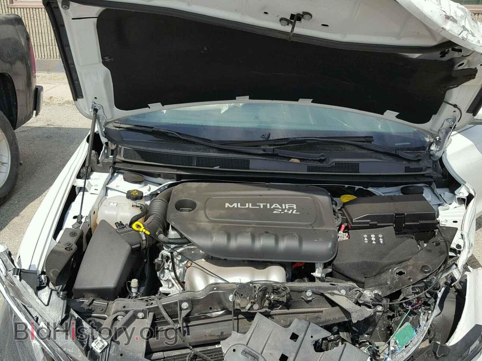 2015 CHRYSLER 200 - VIN: 1C3CCCABXFN671620 - Photo 7