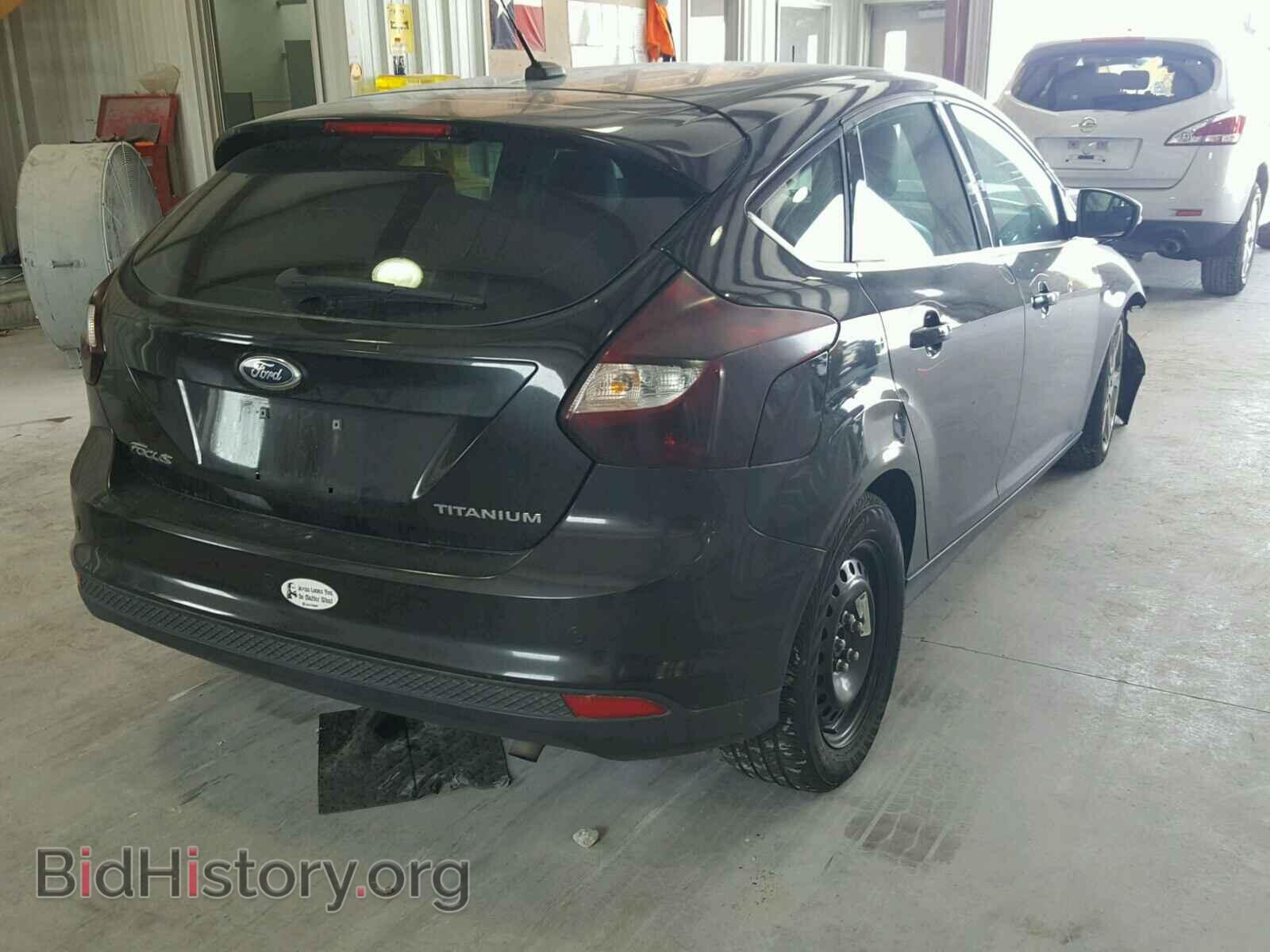 2012 Ford FOCUS (VIN 1FAHP3N2XCL321577) — photo 4 of 10