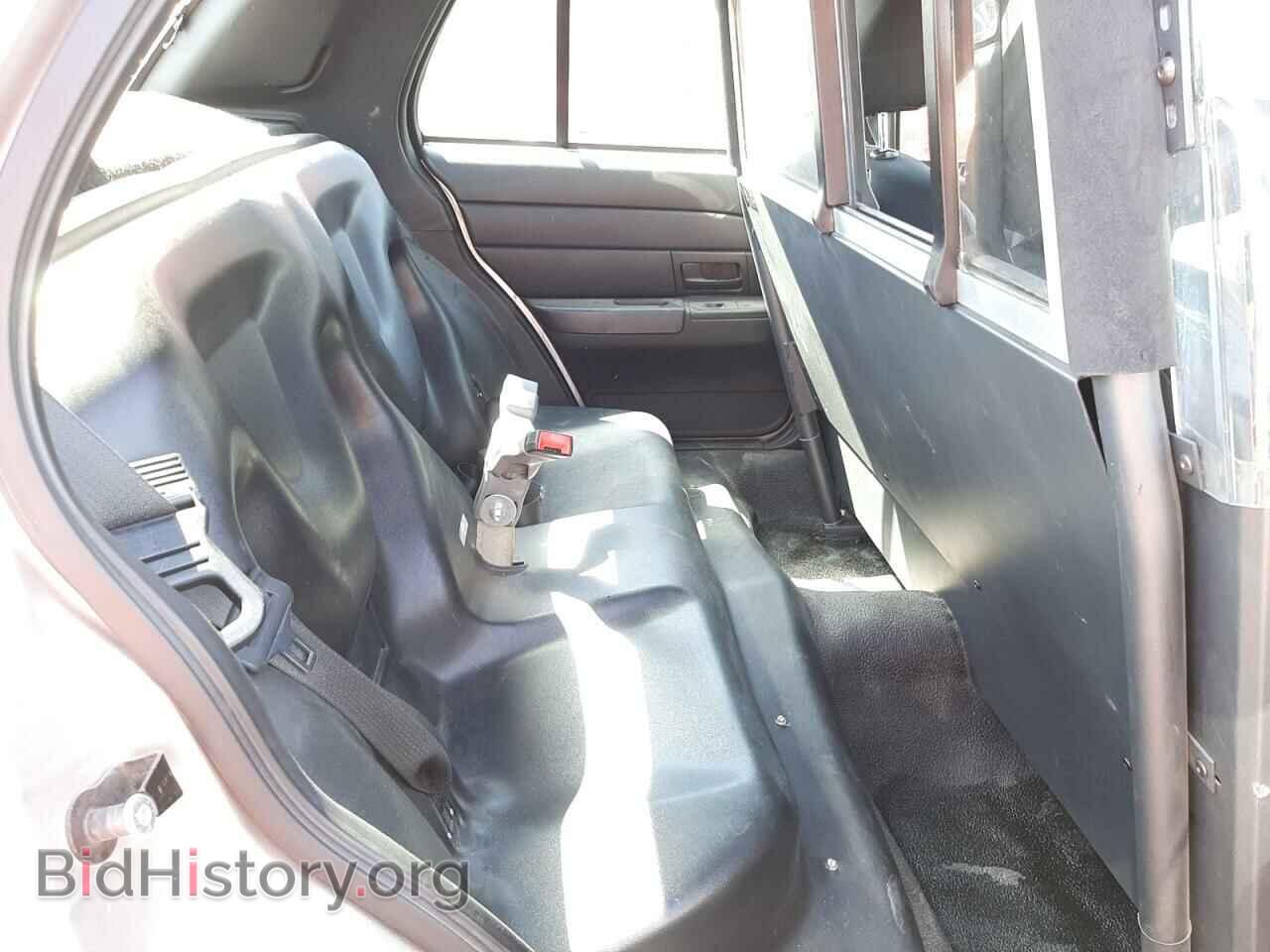 2011 FORD CROWN VIC - VIN: 2FABP7BV2BX182753 - Фото 6