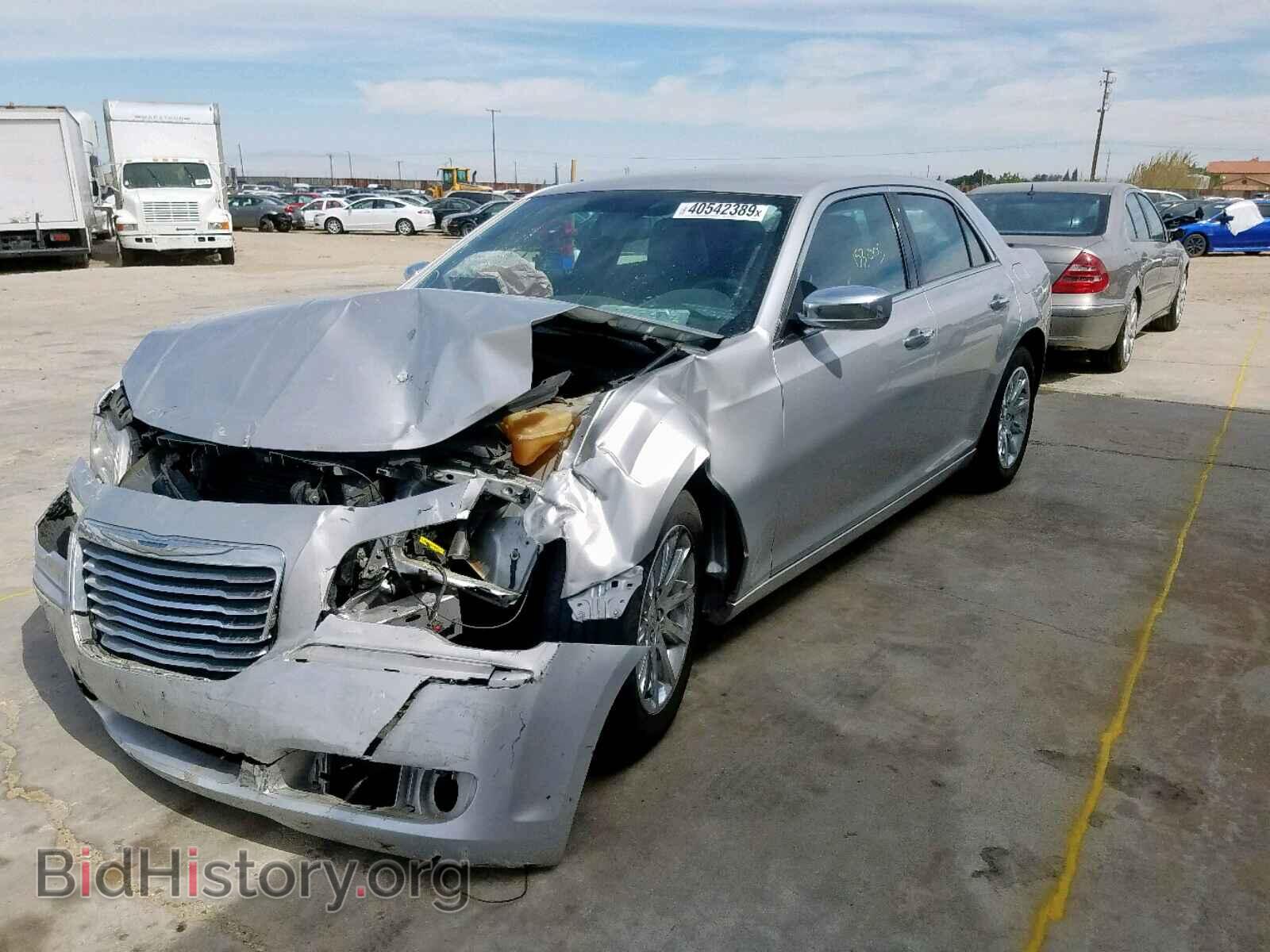 2012 CHRYSLER 300 - VIN: 2C3CCACG6CH221707 - Фото 2