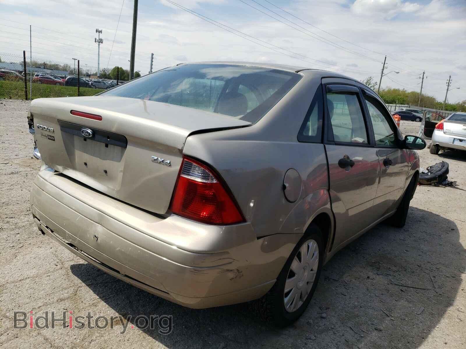 2006 FORD FOCUS - VIN: 1FAFP34N16W121533 - Фото 4