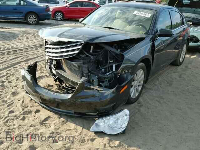 2010 CHRYSLER SEBRING - VIN: 1C3CC5FB1AN205359 - Фото 2
