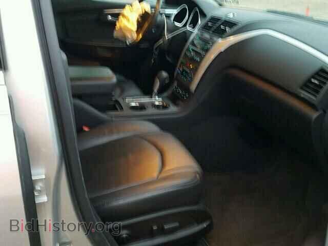 2010 CHEVROLET TRAVERSE - VIN: 1GNLRGED4AJ217464 - Фото 5