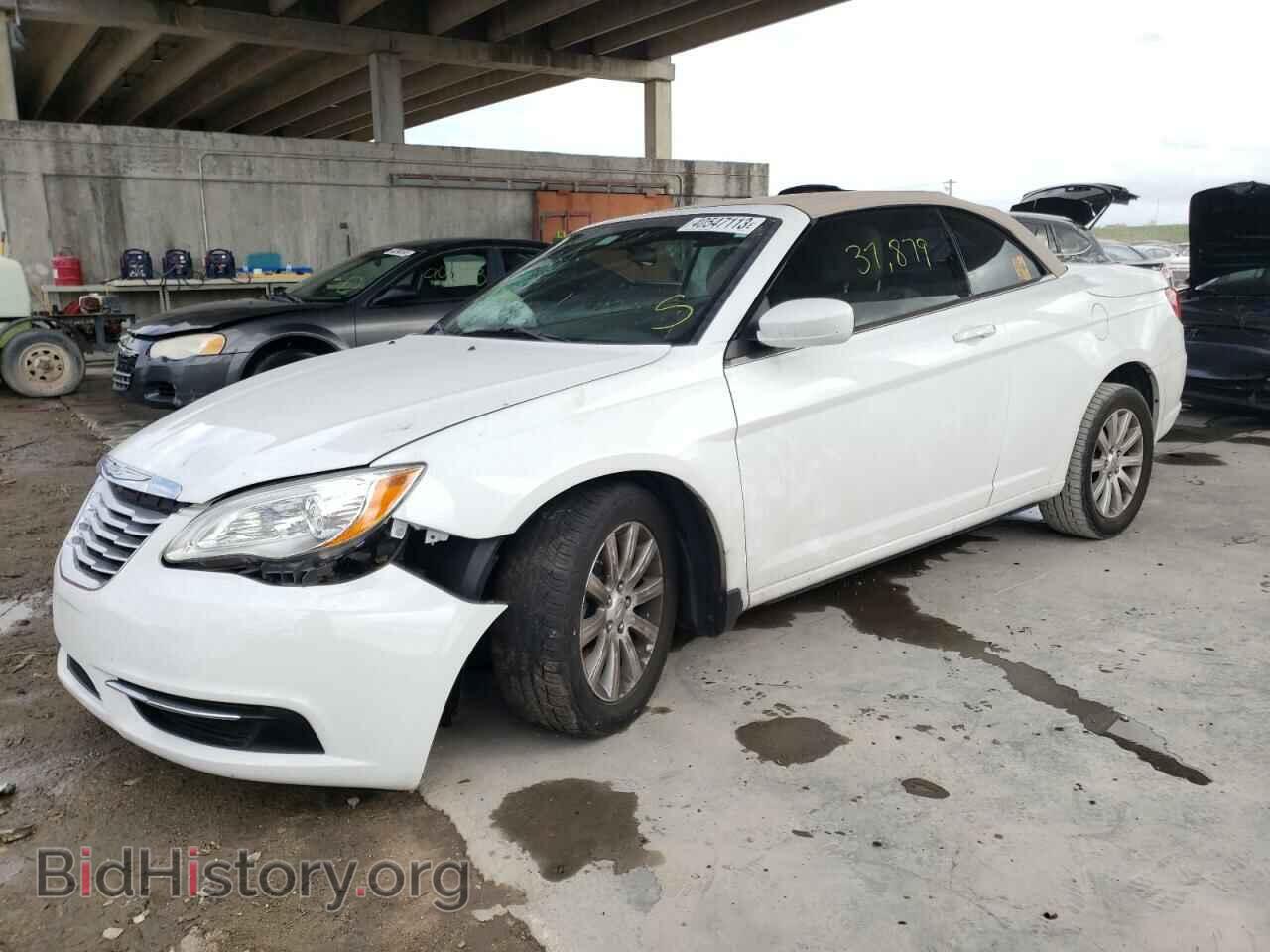 Photo 1C3BC2EB3BN554911 - CHRYSLER 200 2011