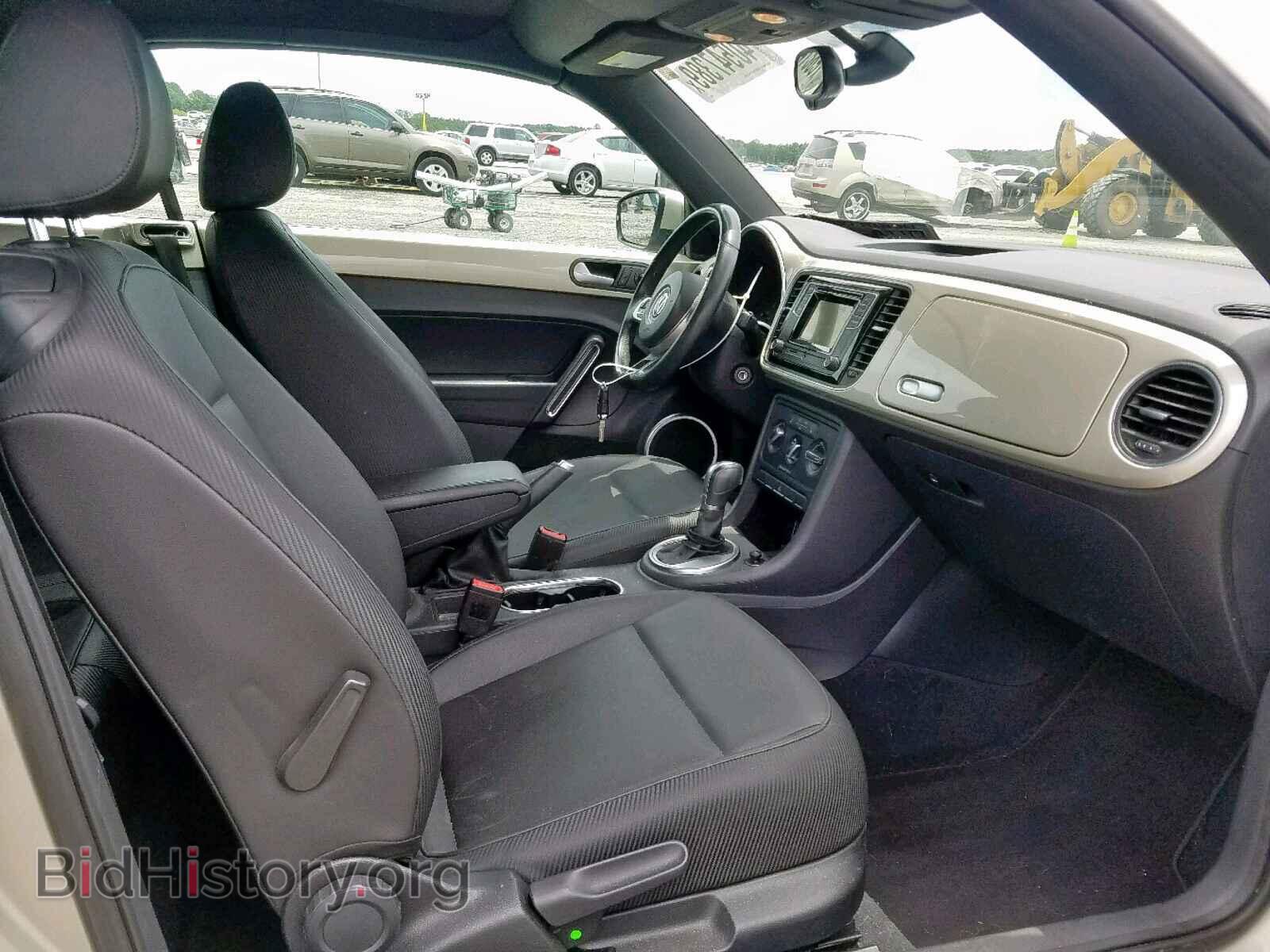 2016 VOLKSWAGEN BEETLE - VIN: 3VW507AT5GM803513 - Фото 5