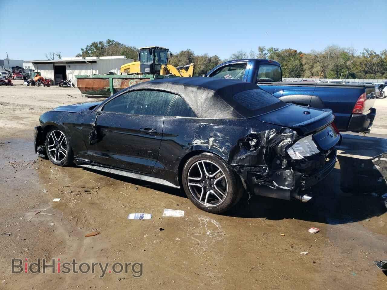 2018 FORD MUSTANG - VIN: 1FATP8UH2J5111747 - Фото 2