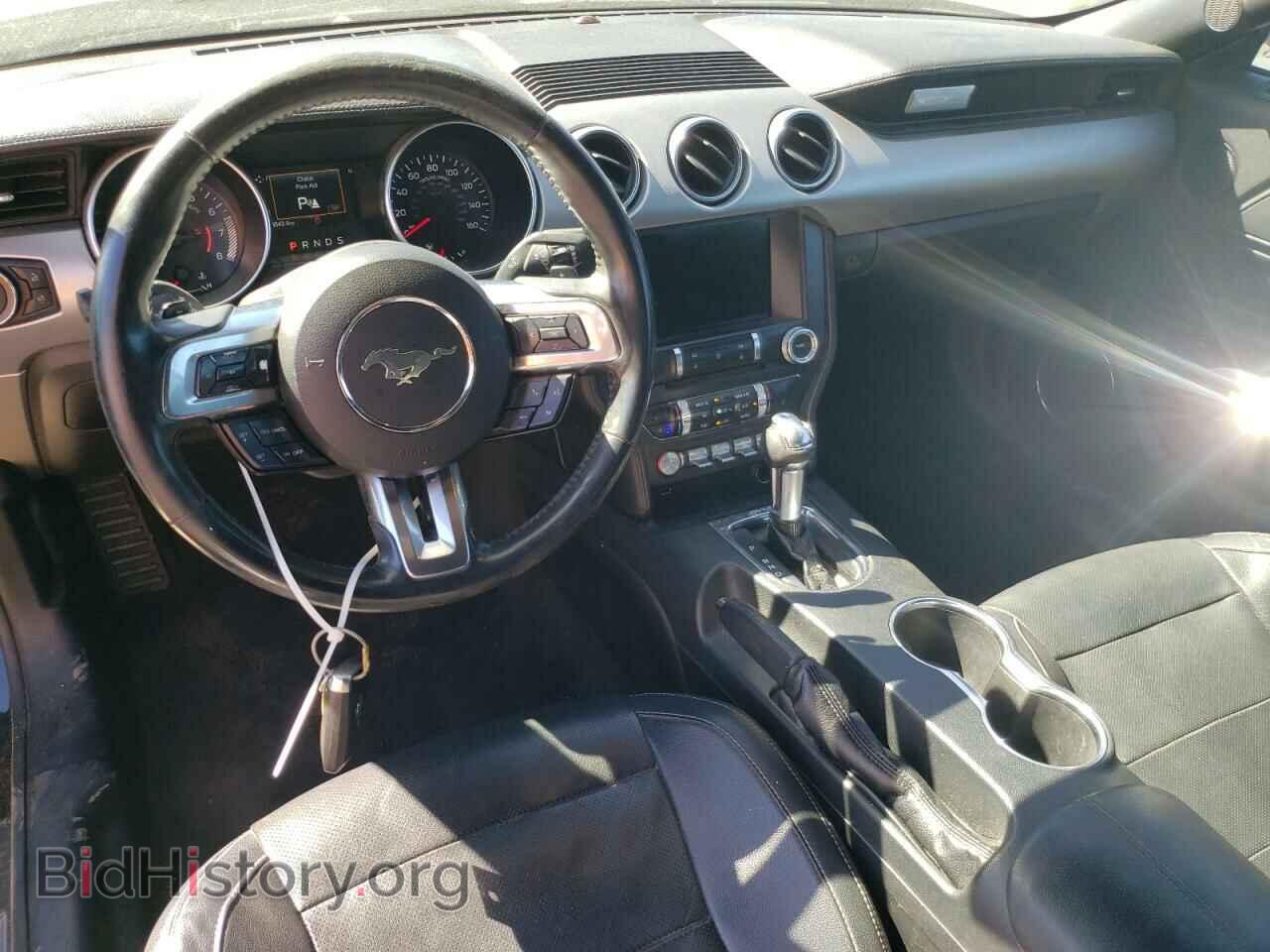 2018 FORD MUSTANG - VIN: 1FATP8UH2J5111747 - Фото 8