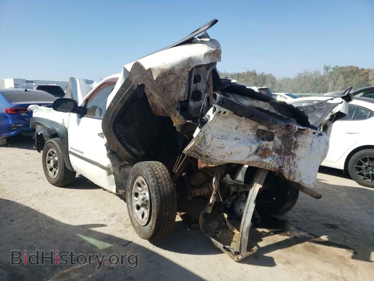 2010 CHEVROLET SILVERADO - VIN: 1GCPCPEA3AZ141884 - Фото 2