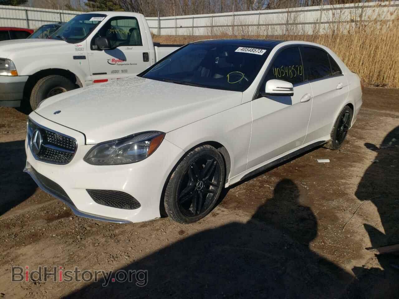 Photo WDDHF8JB4EA824042 - MERCEDES-BENZ E-CLASS 2014