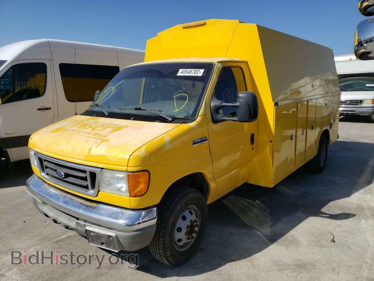 2007 FORD ECONOLINE - VIN: 1FDXE45S37DB10976 - Photo 2