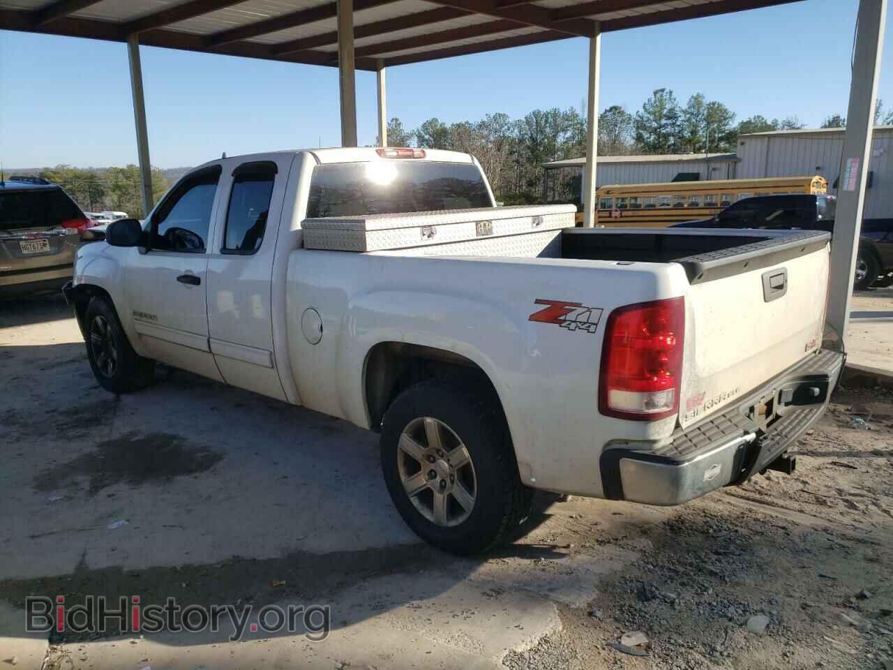 2013 GMC SIERRA - VIN: 1GTR2VE70DZ179677 - Фото 2