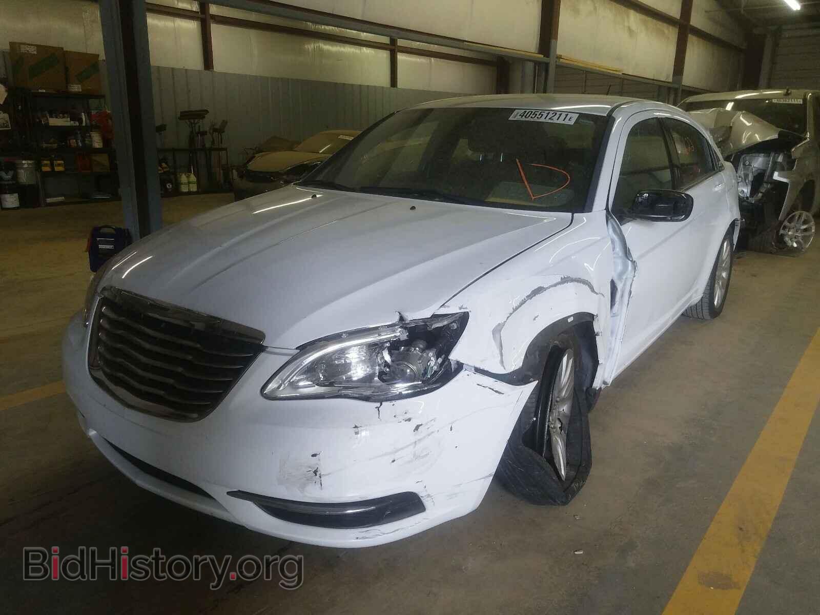 2014 CHRYSLER 200 - VIN: 1C3CCBAB9EN212510 - Фото 2