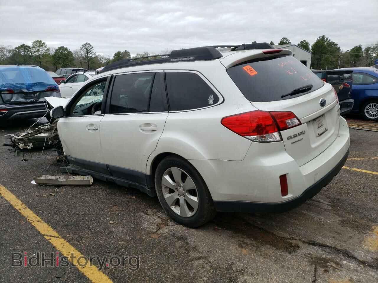 2011 SUBARU OUTBACK - VIN: 4S4BRBKC3B3410581 - Photo 2
