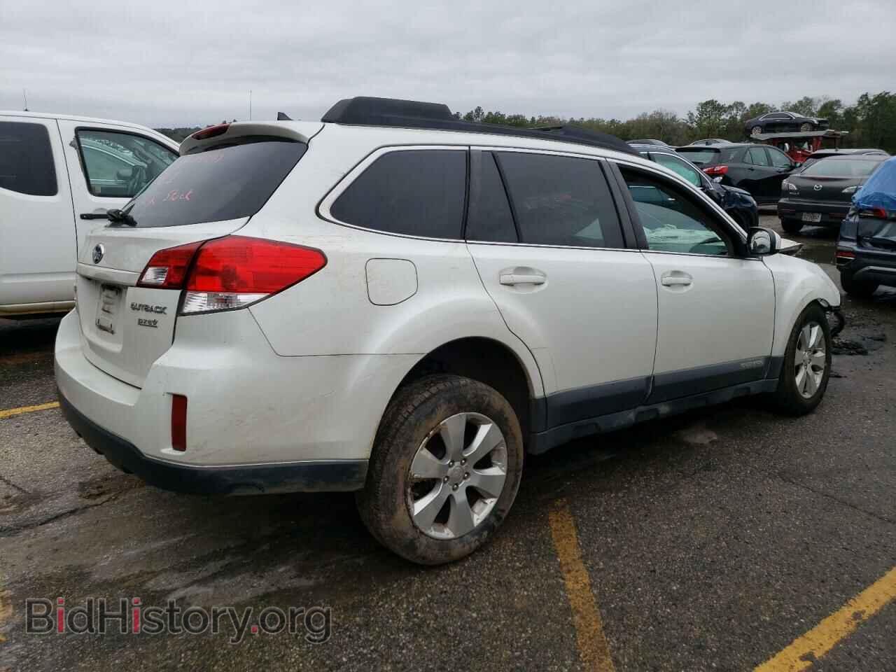 2011 SUBARU OUTBACK - VIN: 4S4BRBKC3B3410581 - Photo 3
