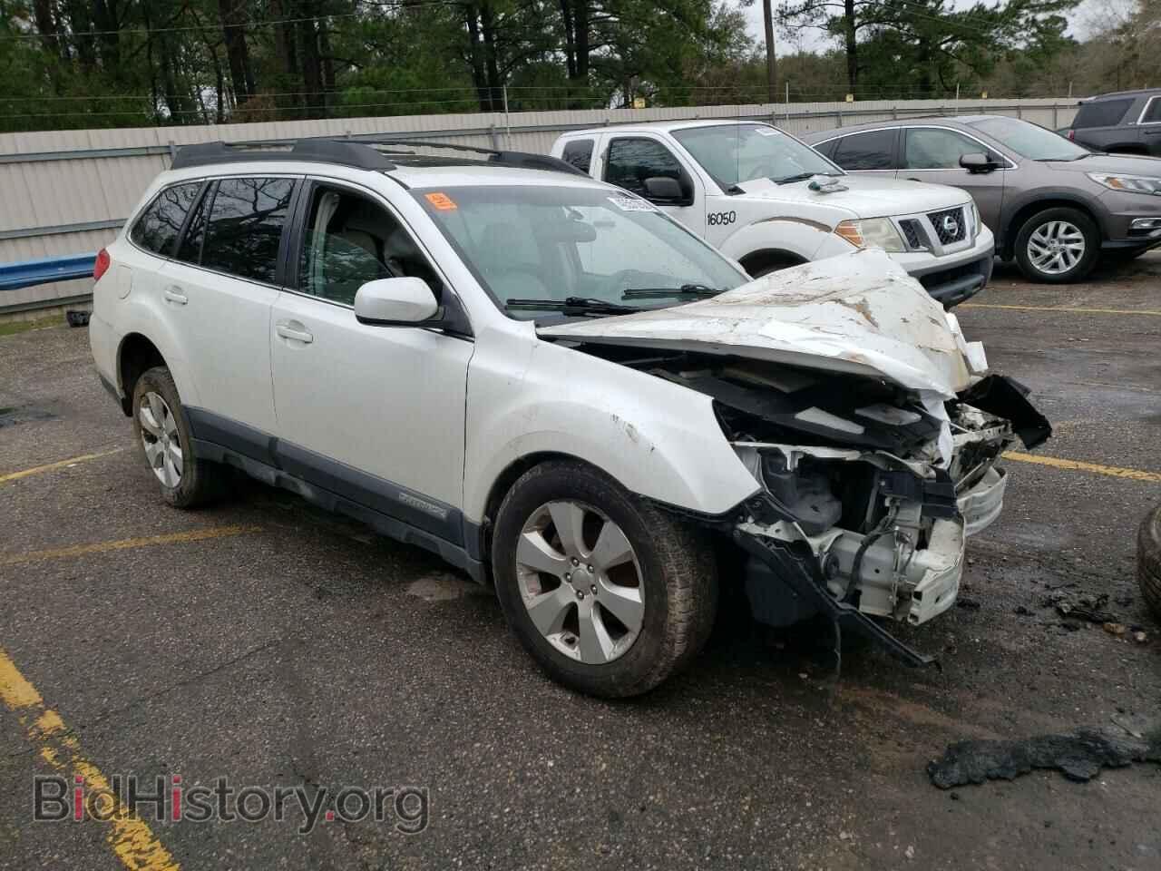 2011 SUBARU OUTBACK - VIN: 4S4BRBKC3B3410581 - Photo 4