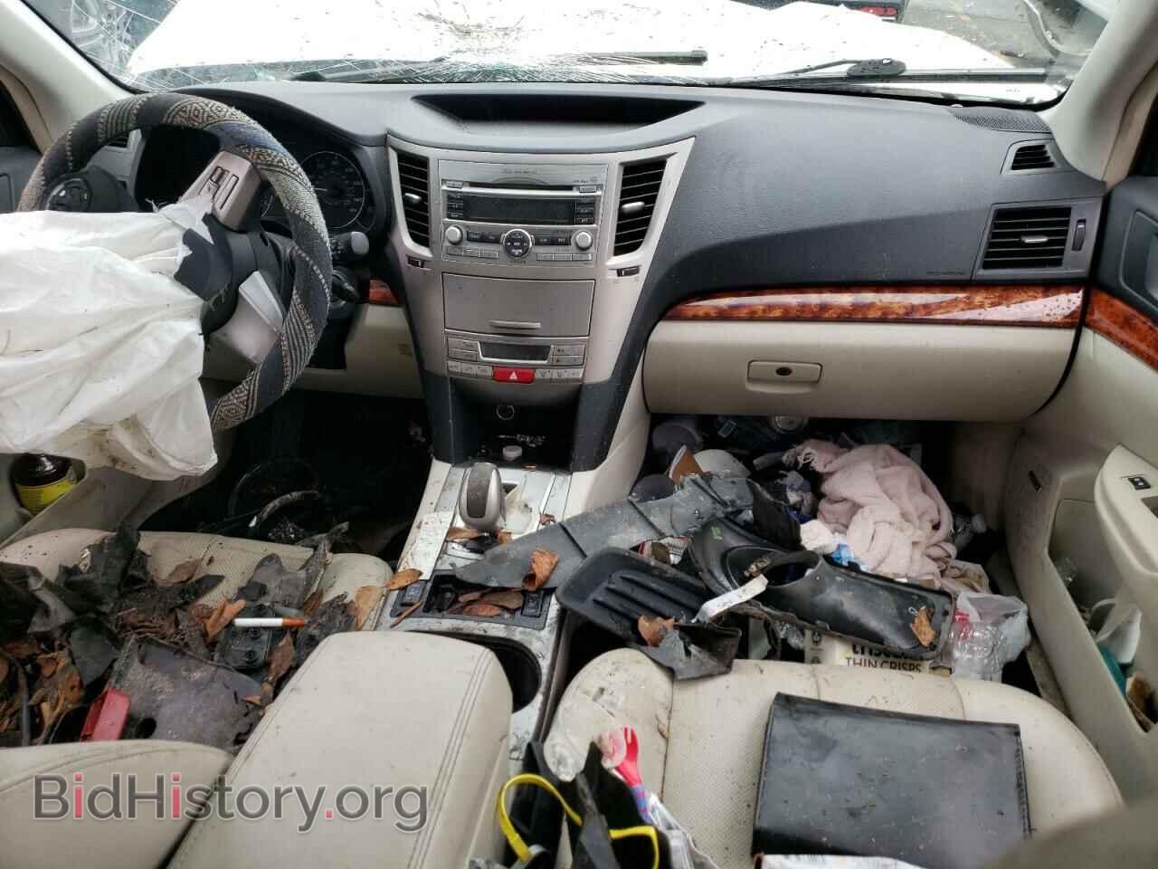 2011 SUBARU OUTBACK - VIN: 4S4BRBKC3B3410581 - Photo 8