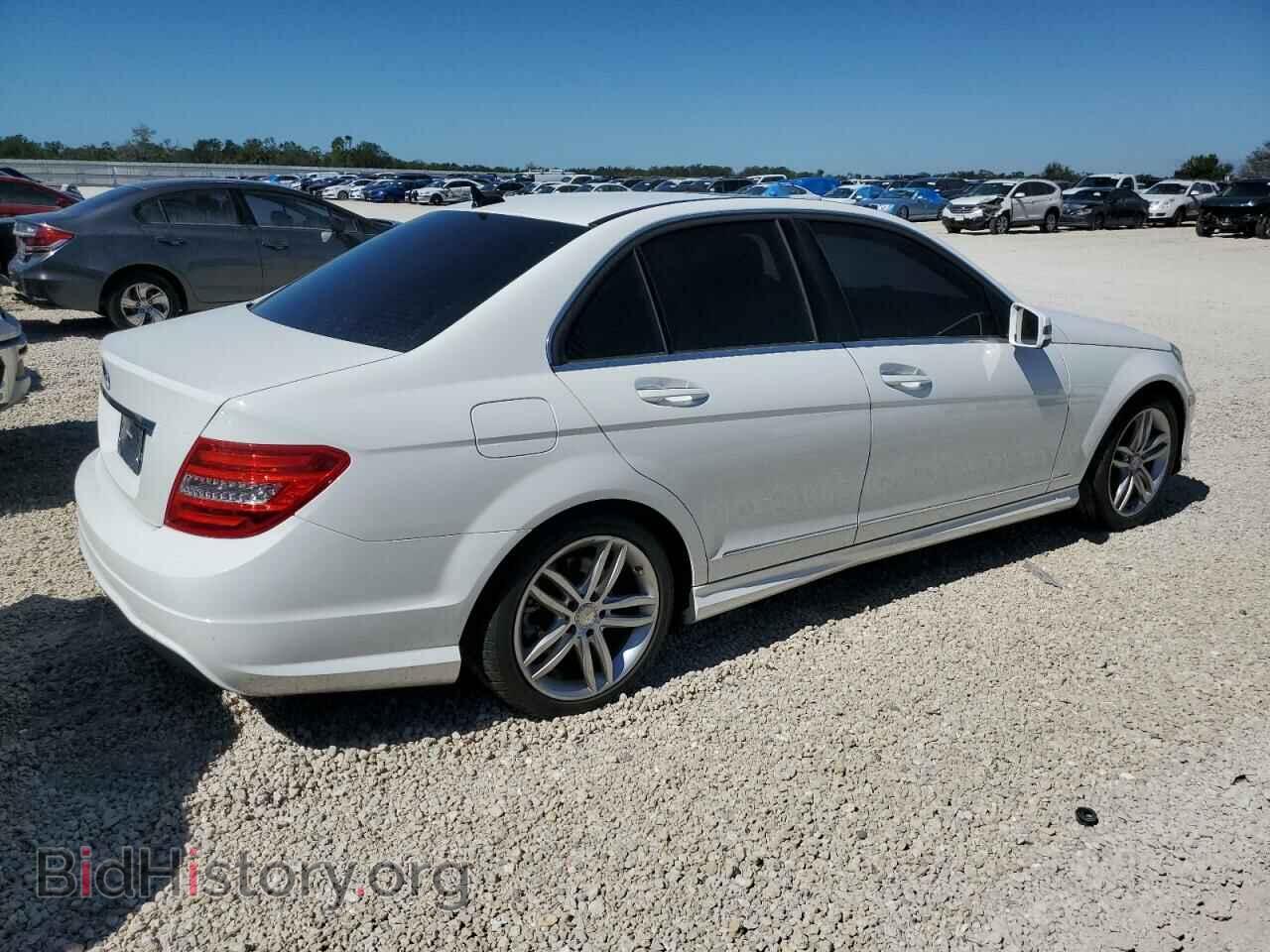 2013 MERCEDES-BENZ C-CLASS - VIN: WDDGF4HBXDA845020 - Фото 3