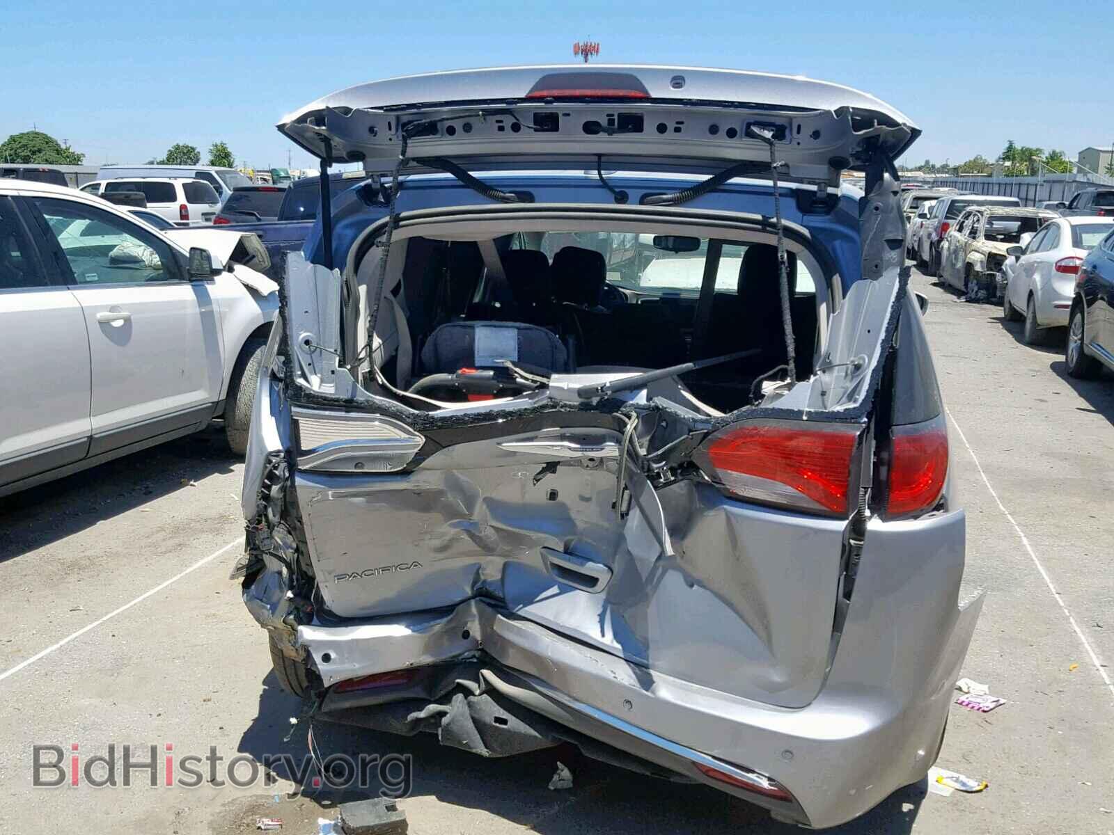 2018 CHRYSLER PACIFICA - VIN: 2C4RC1BG1JR219040 - Фото 9