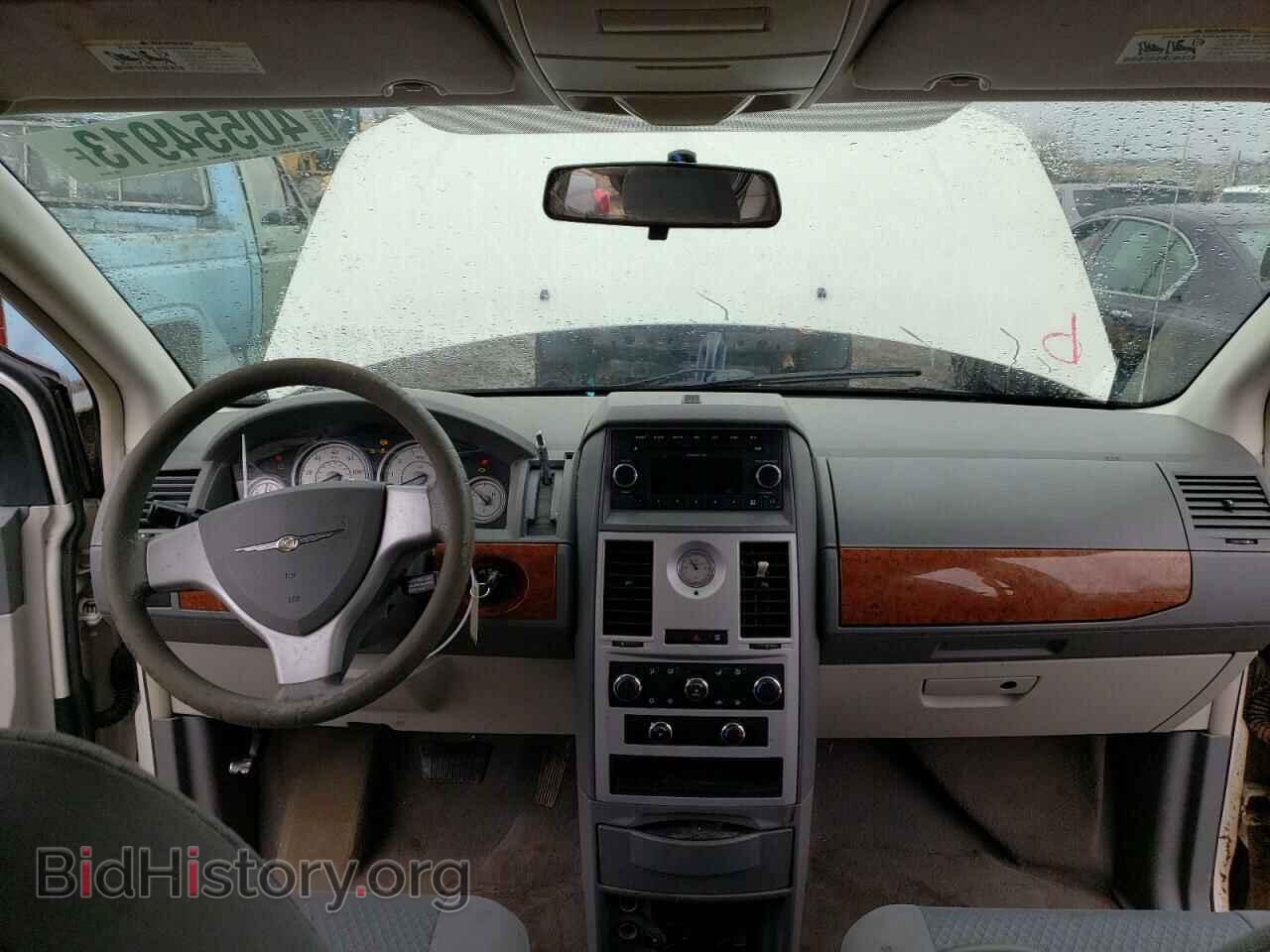 2009 CHRYSLER MINIVAN - VIN: 2A8HR44E29R594706 - Фото 8