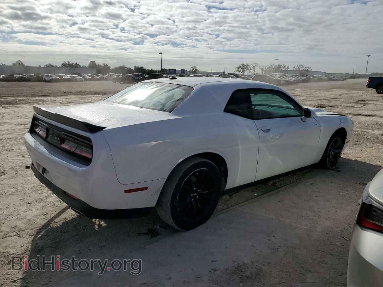 2018 DODGE CHALLENGER - VIN: 2C3CDZAG3JH280760 - Фото 3