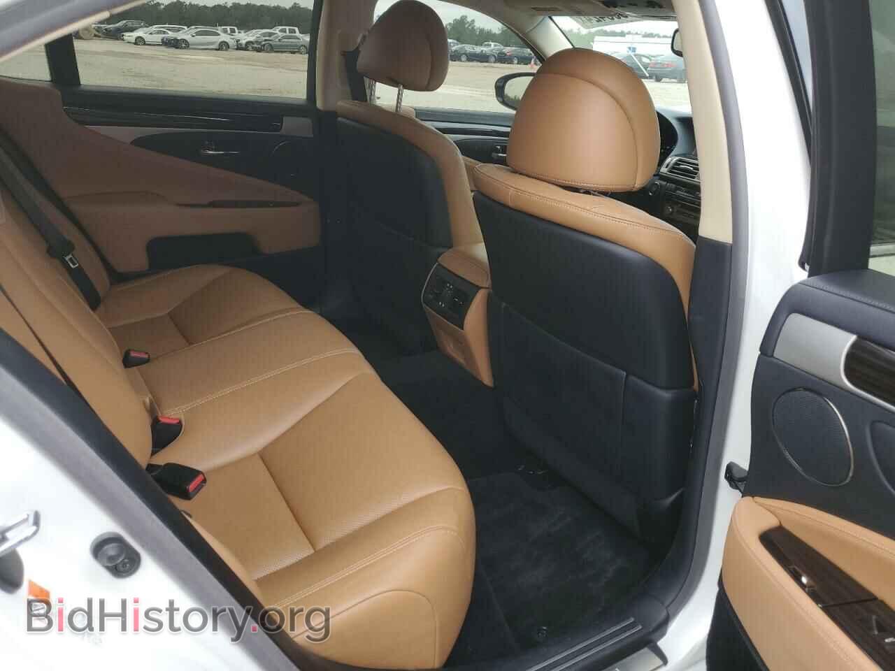 2016 LEXUS LS460 - VIN: JTHBL5EF3G5141103 - Photo 10