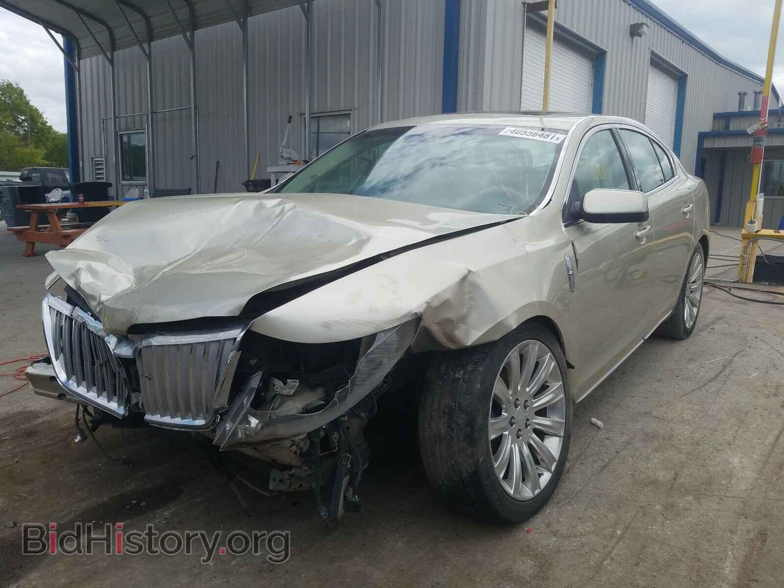 2010 LINCOLN MKS - VIN: 1LNHL9DR9AG614976 - Фото 2