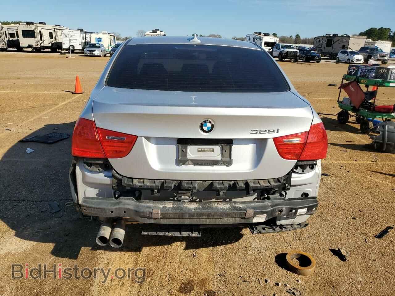 2011 BMW 3 SERIES - VIN: WBAPH7C56BE676706 - Фото 6