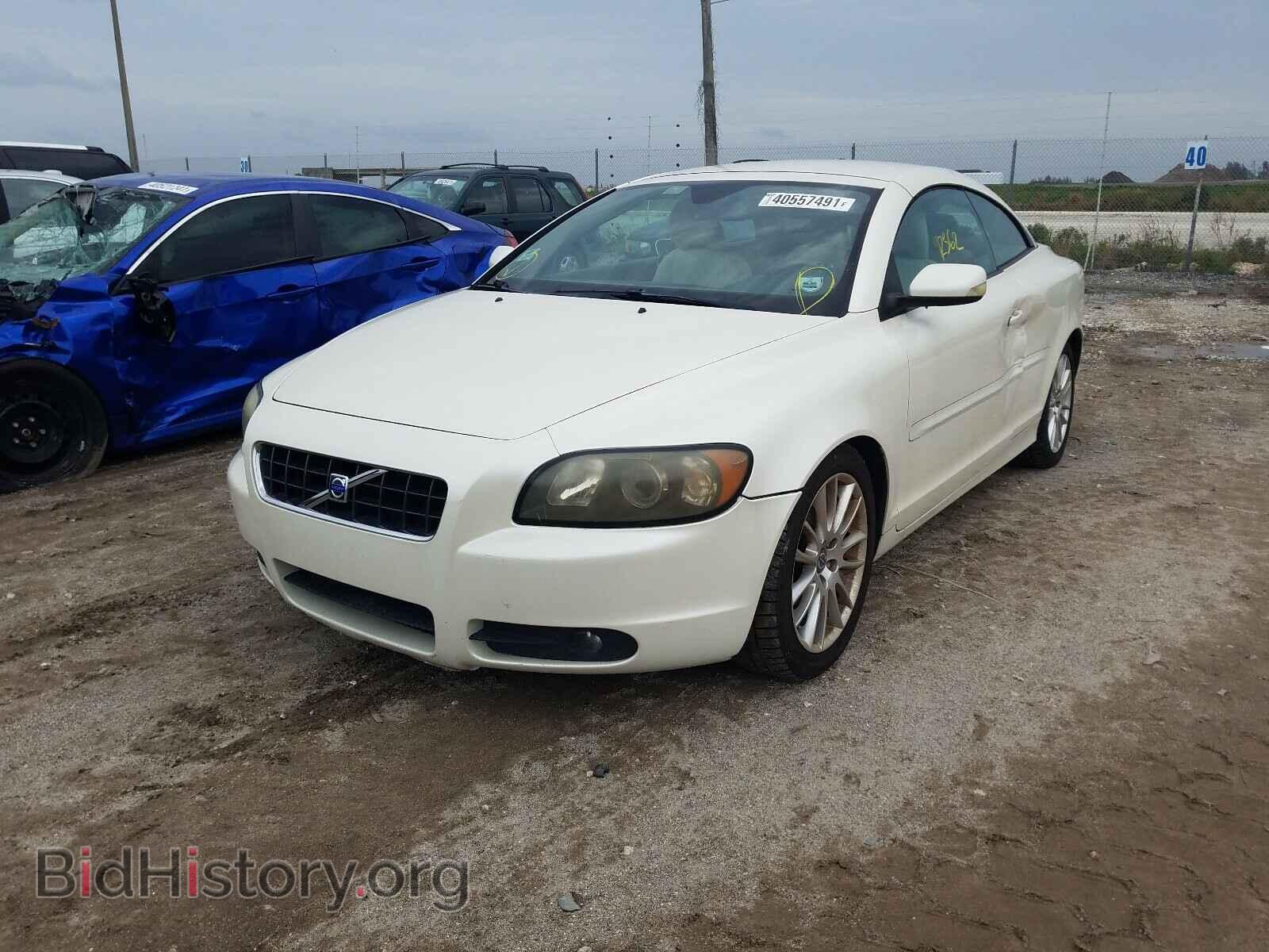 2007 VOLVO C70 - VIN: YV1MC68237J020405 - Фото 2