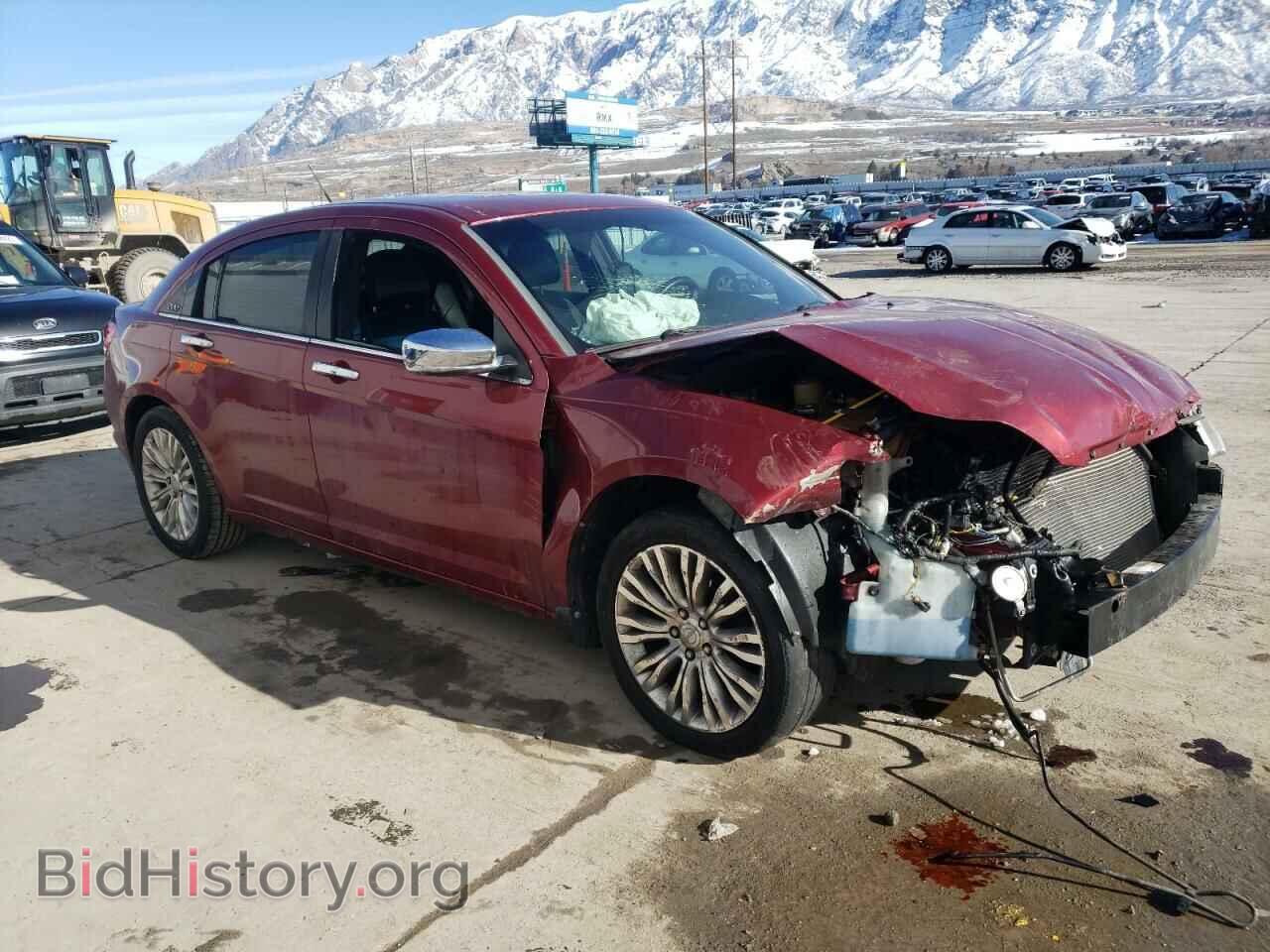 2011 CHRYSLER 200 - VIN: 1C3BC2FG8BN505715 - Фото 4