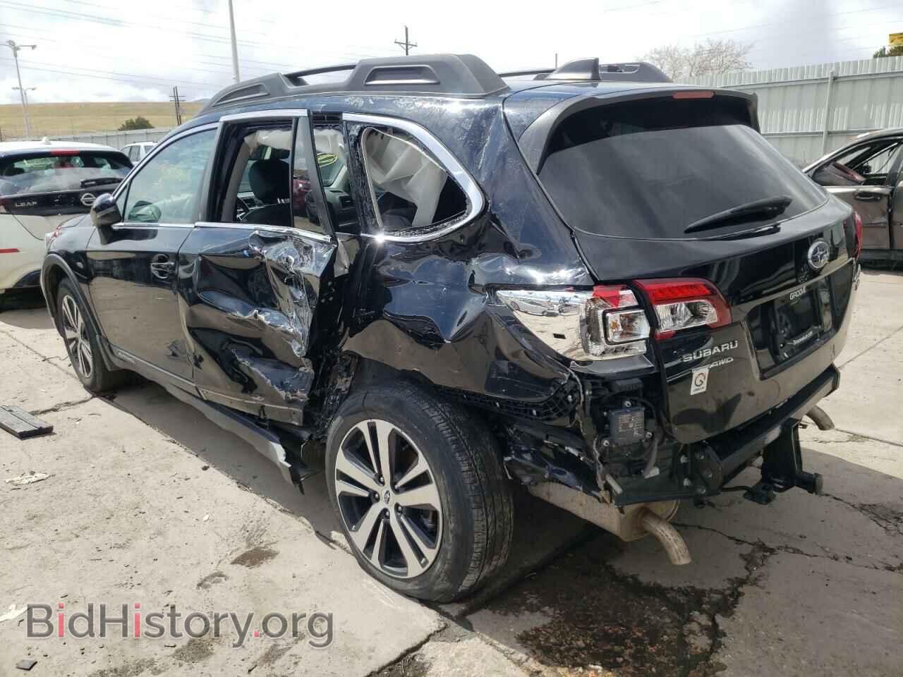 2018 SUBARU OUTBACK - VIN: 4S4BSENC7J3310659 - Фото 3