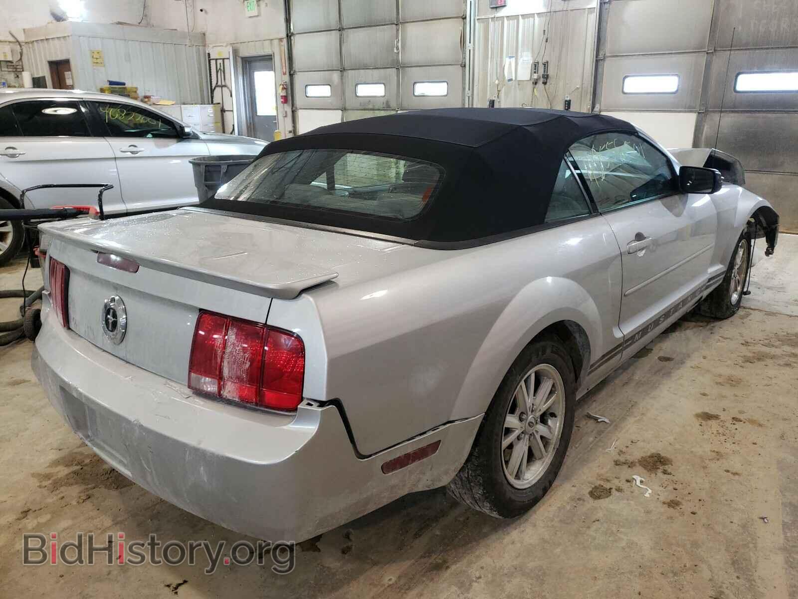 2007 FORD MUSTANG - VIN: 1ZVFT84N975201492 - Фото 4
