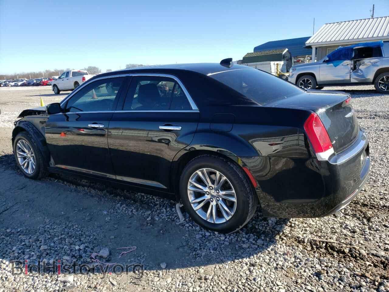 2015 CHRYSLER 300 - VIN: 2C3CCAEG2FH898562 - Photo 2
