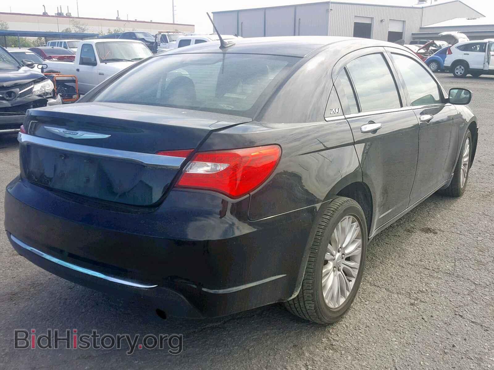 2011 CHRYSLER 200 - VIN: 1C3BC2FB3BN551487 - Photo 4