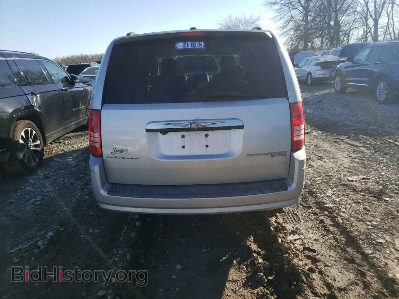 2009 CHRYSLER MINIVAN - VIN: 2A8HR54119R642148 - Фото 6
