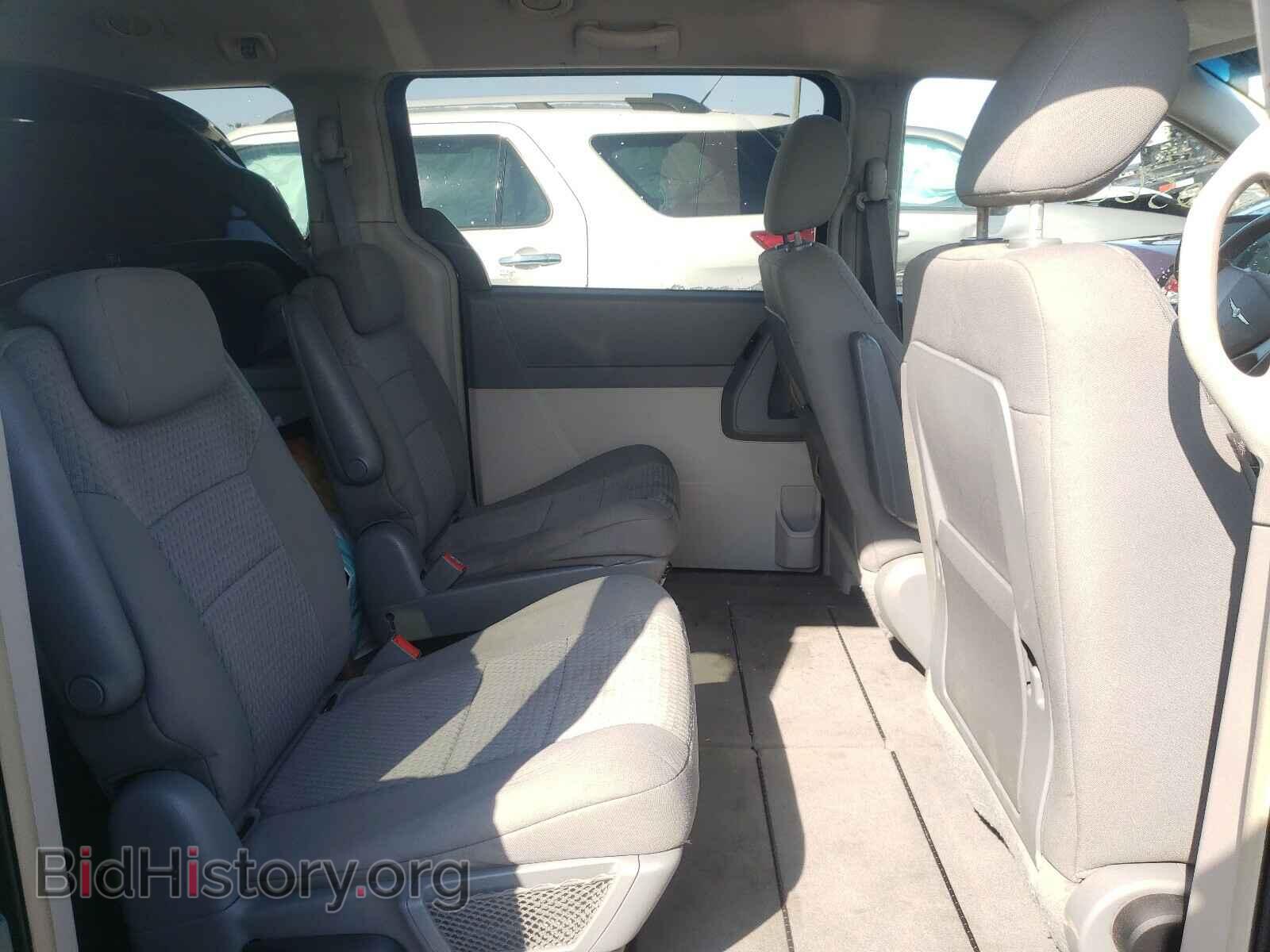 2008 CHRYSLER MINIVAN - VIN: 2A8HR44H58R621325 - Фото 6