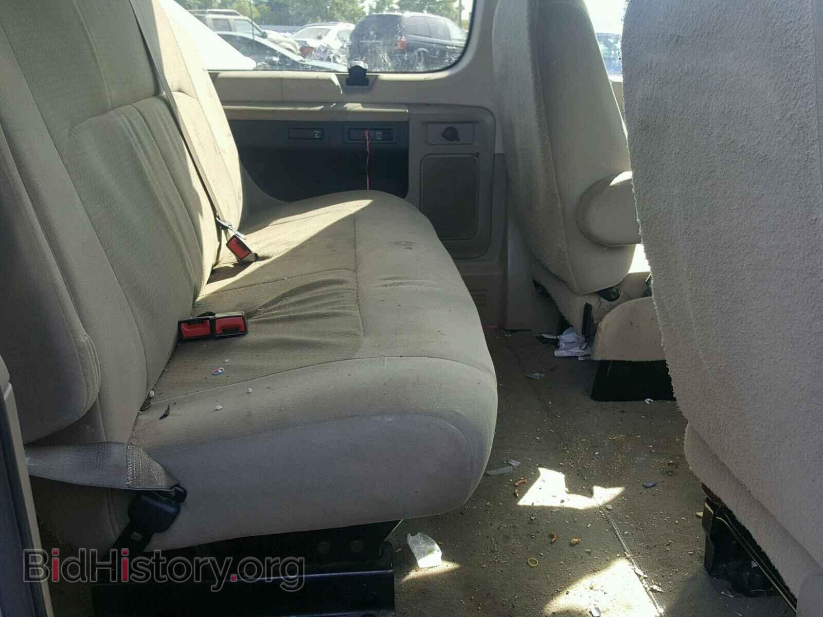 2011 FORD ECONOLINE - VIN: 1FBNE3BL8BDA40763 - Photo 6