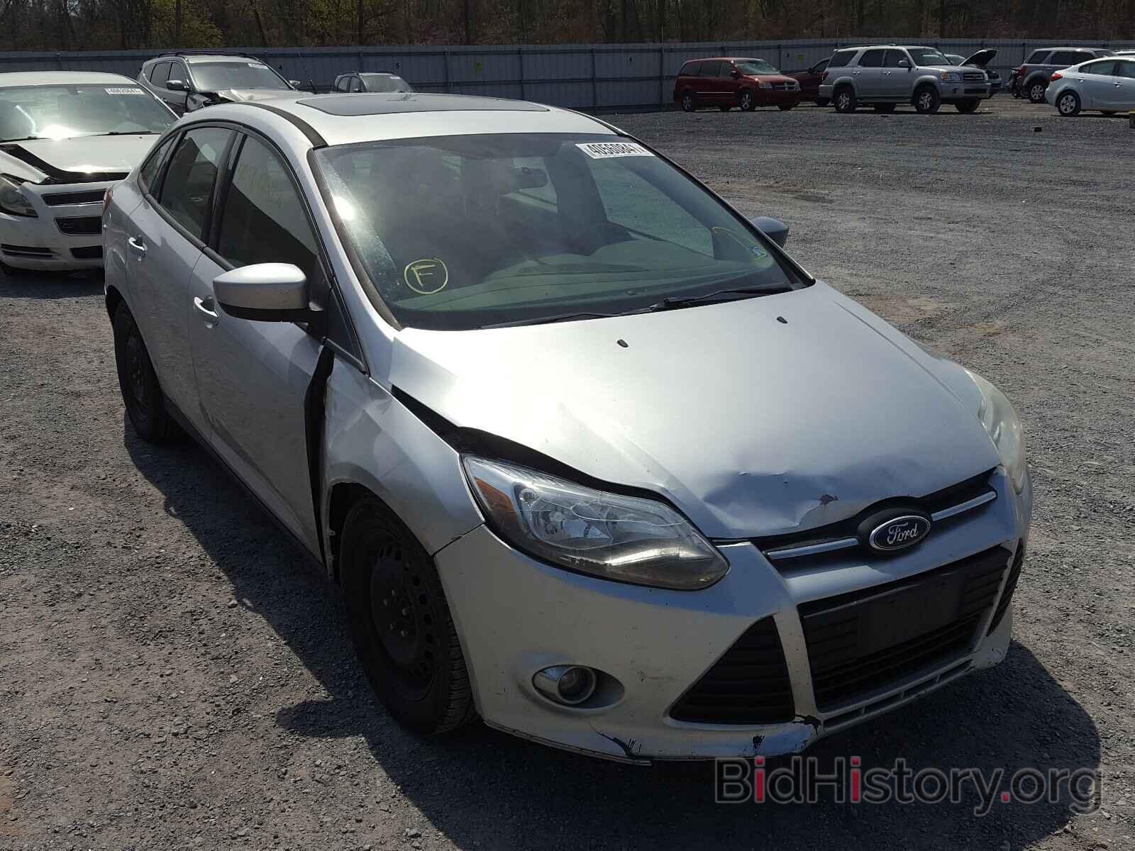 Photo 1FAHP3F2XCL150277 - FORD FOCUS 2012