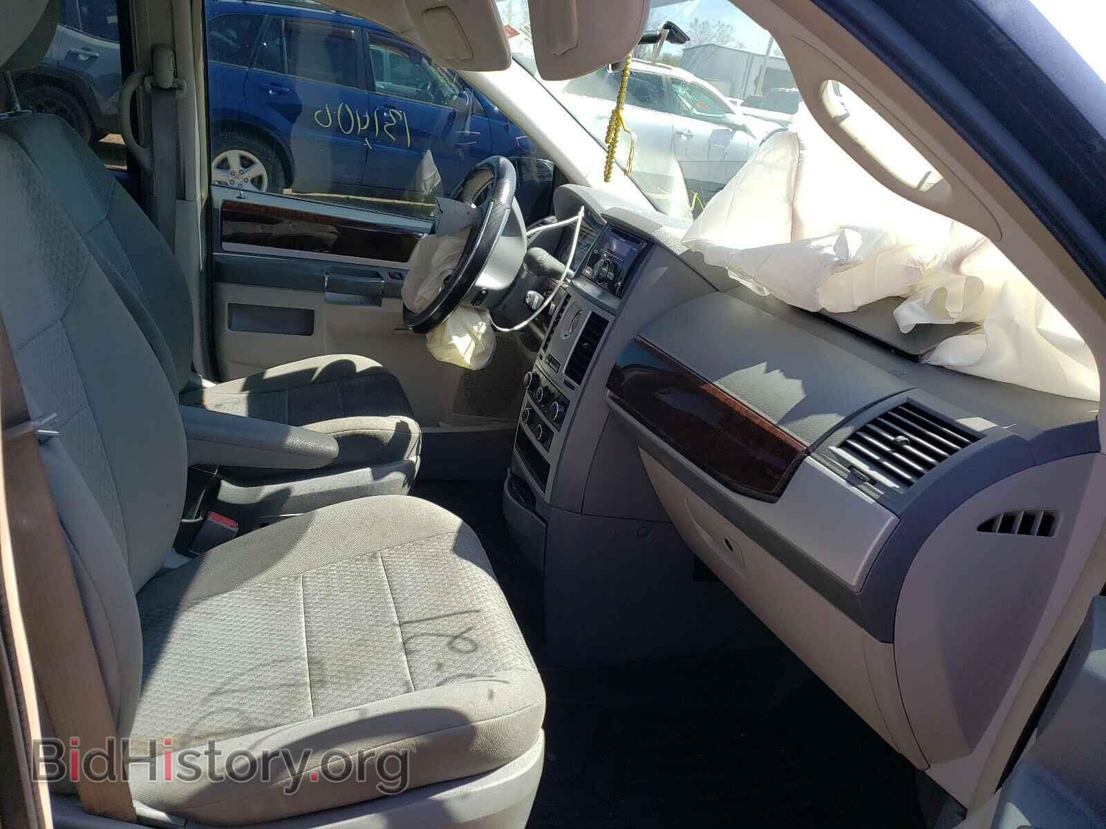 2010 CHRYSLER MINIVAN - VIN: 2A4RR5D17AR230651 - Фото 5
