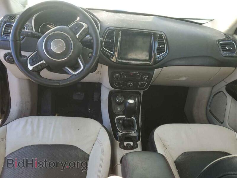 2017 Jeep COMPASS (VIN 3C4NJDCB0HT671884) — фото 8 из 12