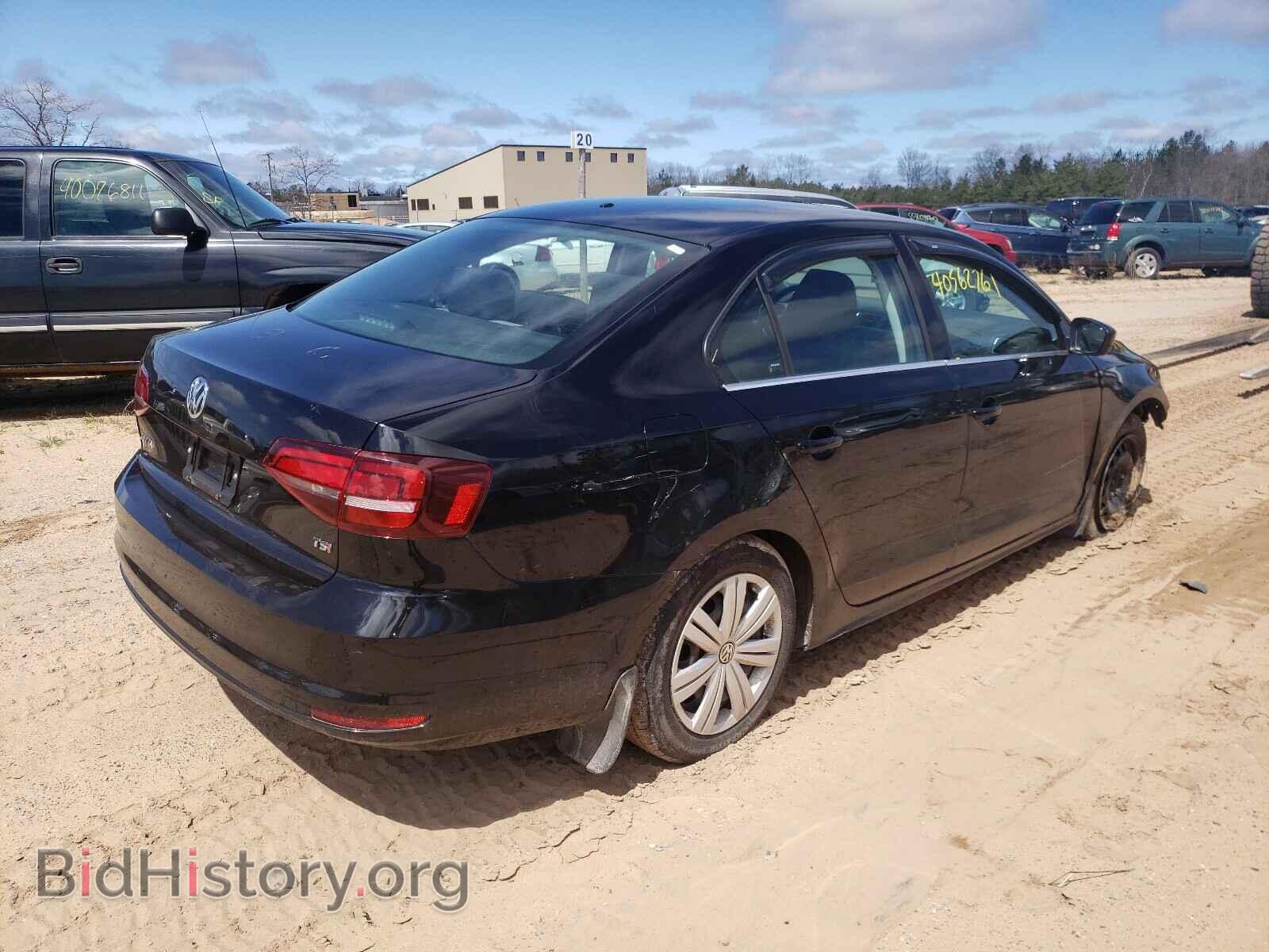 2017 VOLKSWAGEN JETTA - VIN: 3VW2B7AJ0HM329290 - Фото 4