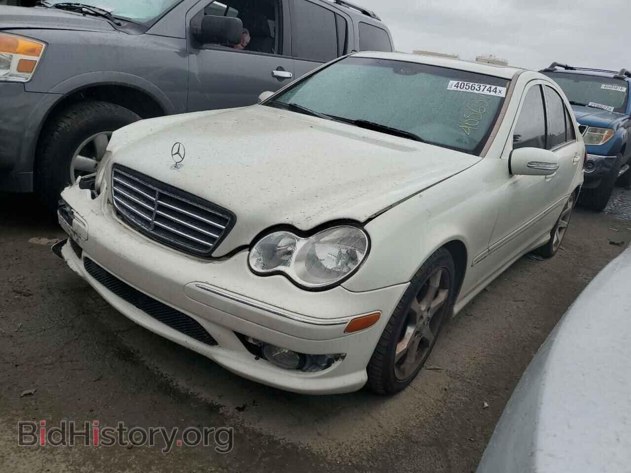 Photo WDBRF52H77F929677 - MERCEDES-BENZ C-CLASS 2007