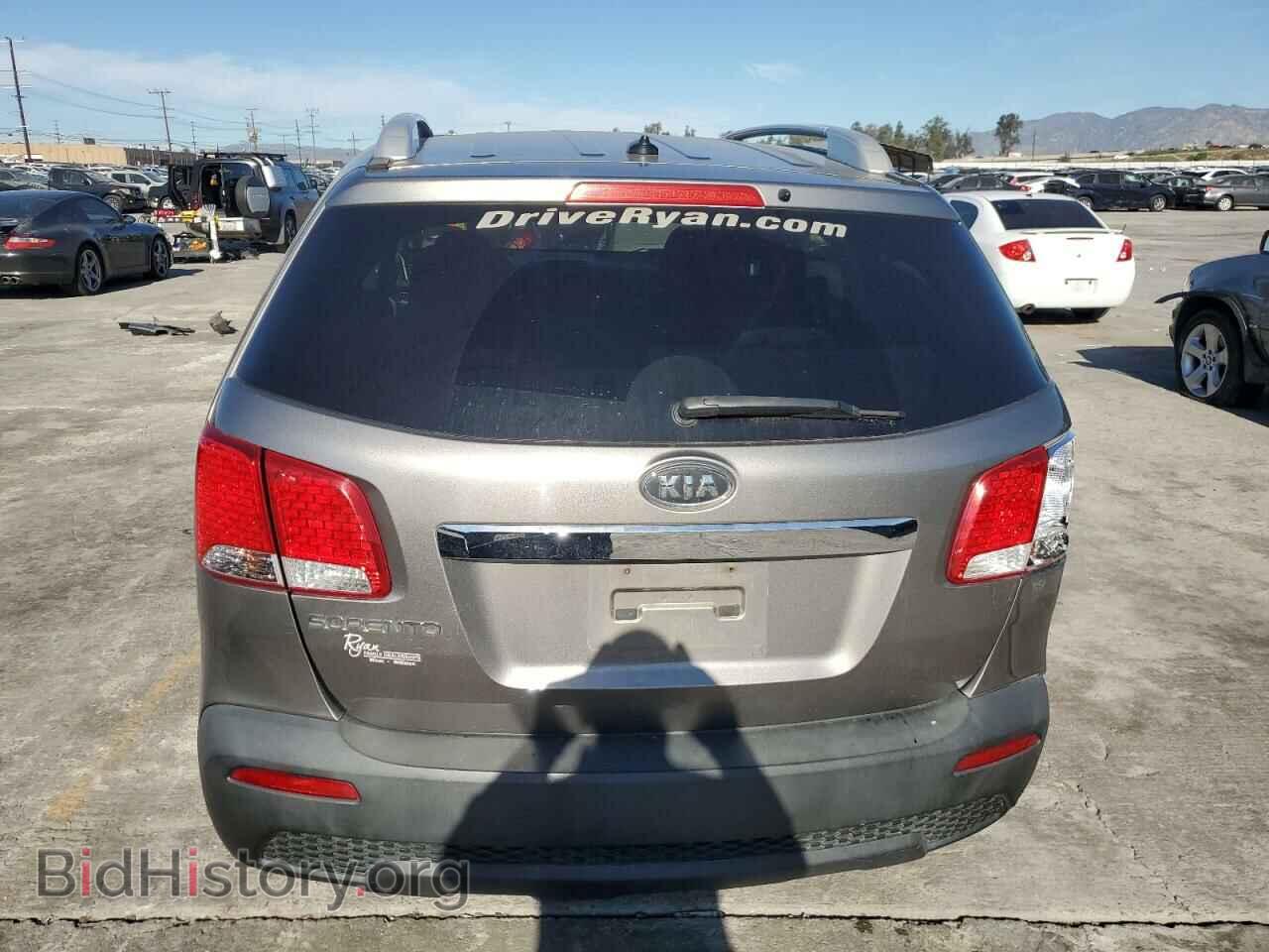 2011 KIA SORENTO - VIN: 5XYKTDA23BG079569 - Фото 6