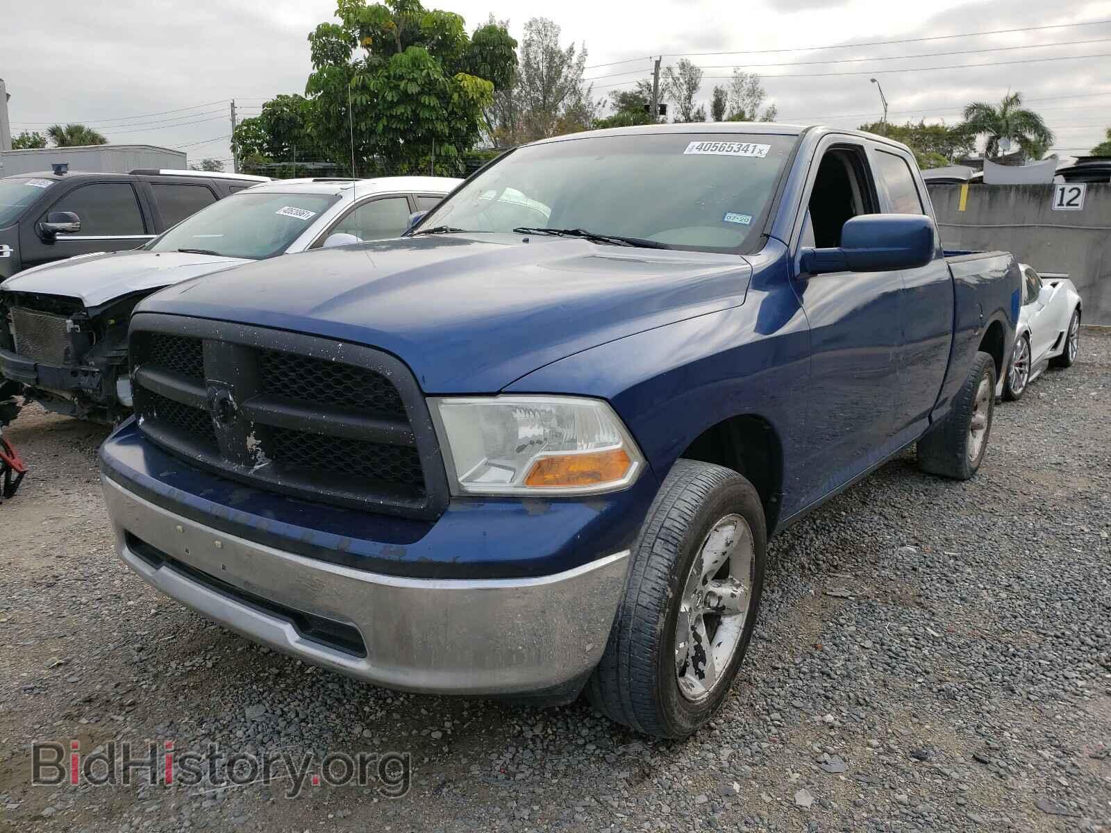 2011 DODGE RAM 1500 - VIN: 1D7RB1GP0BS656559 - Фото 2