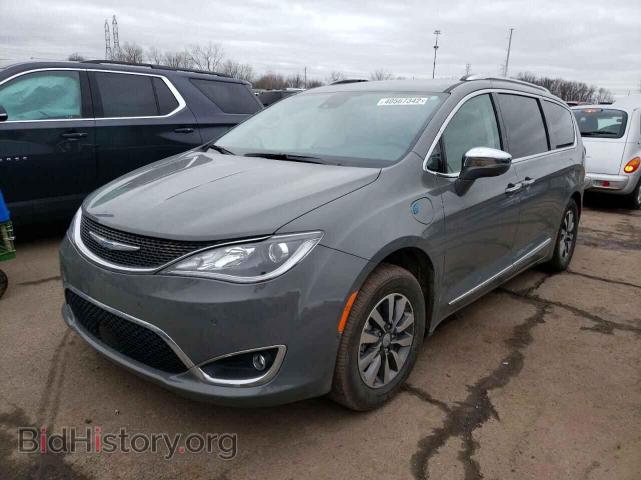 2020 CHRYSLER PACIFICA - VIN: 2C4RC1N77LR282318 - Photo 2