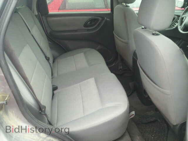 2007 FORD ESCAPE - VIN: 1FMCU93107KA12590 - Фото 6