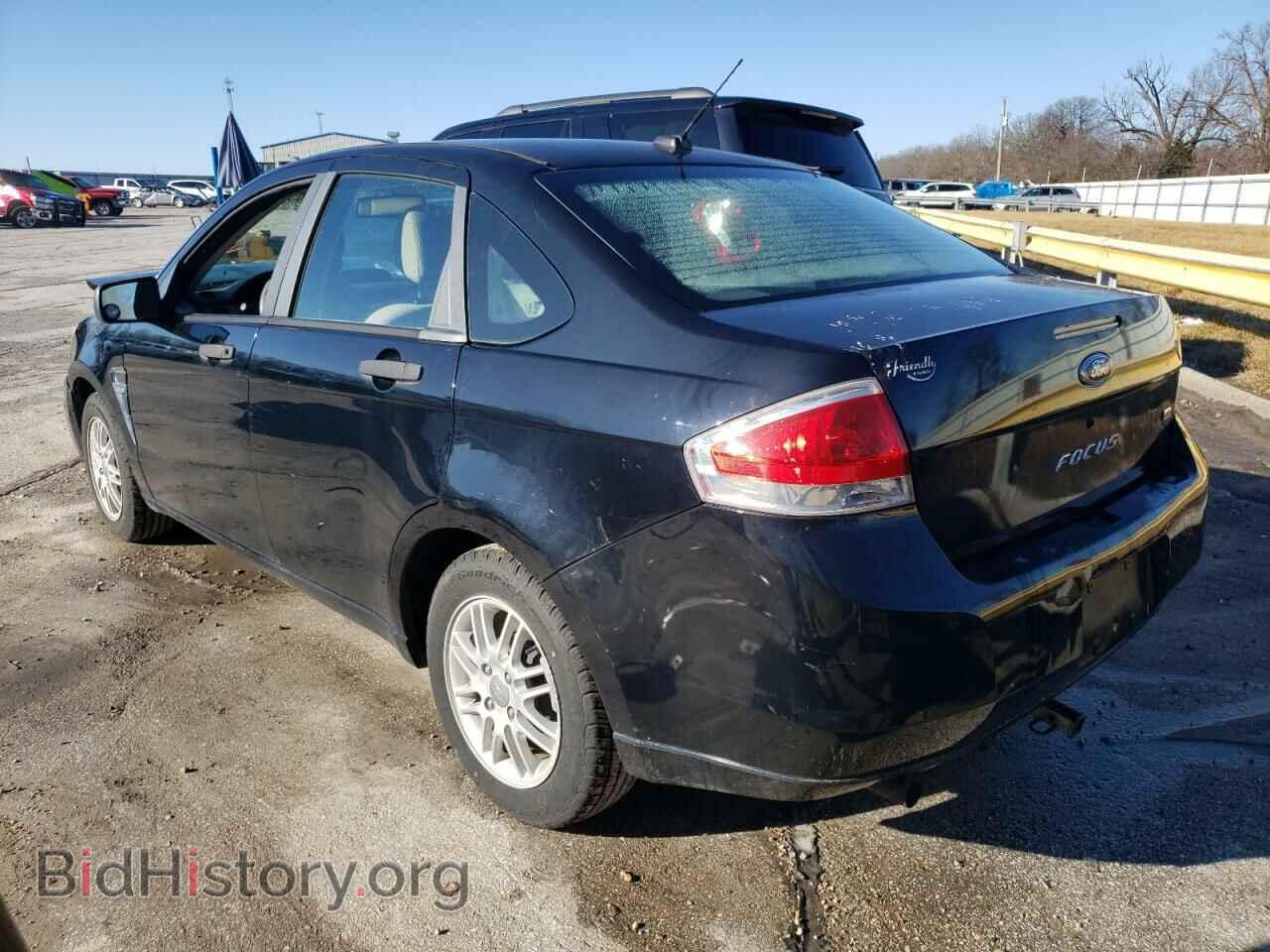 2008 FORD FOCUS - VIN: 1FAHP35N58W256329 - Фото 2