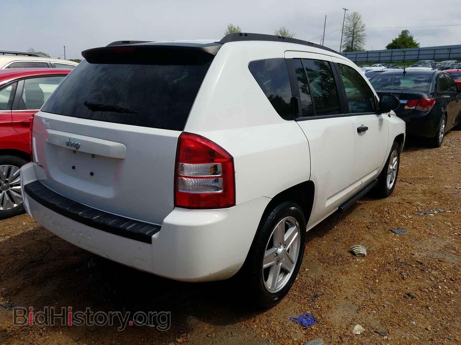 2007 JEEP COMPASS - VIN: 1J8FF47WX7D161011 - Фото 4