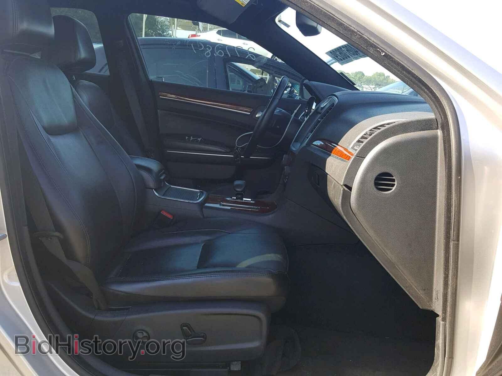 2012 CHRYSLER 300 - VIN: 2C3CCACG3CH205996 - Фото 5
