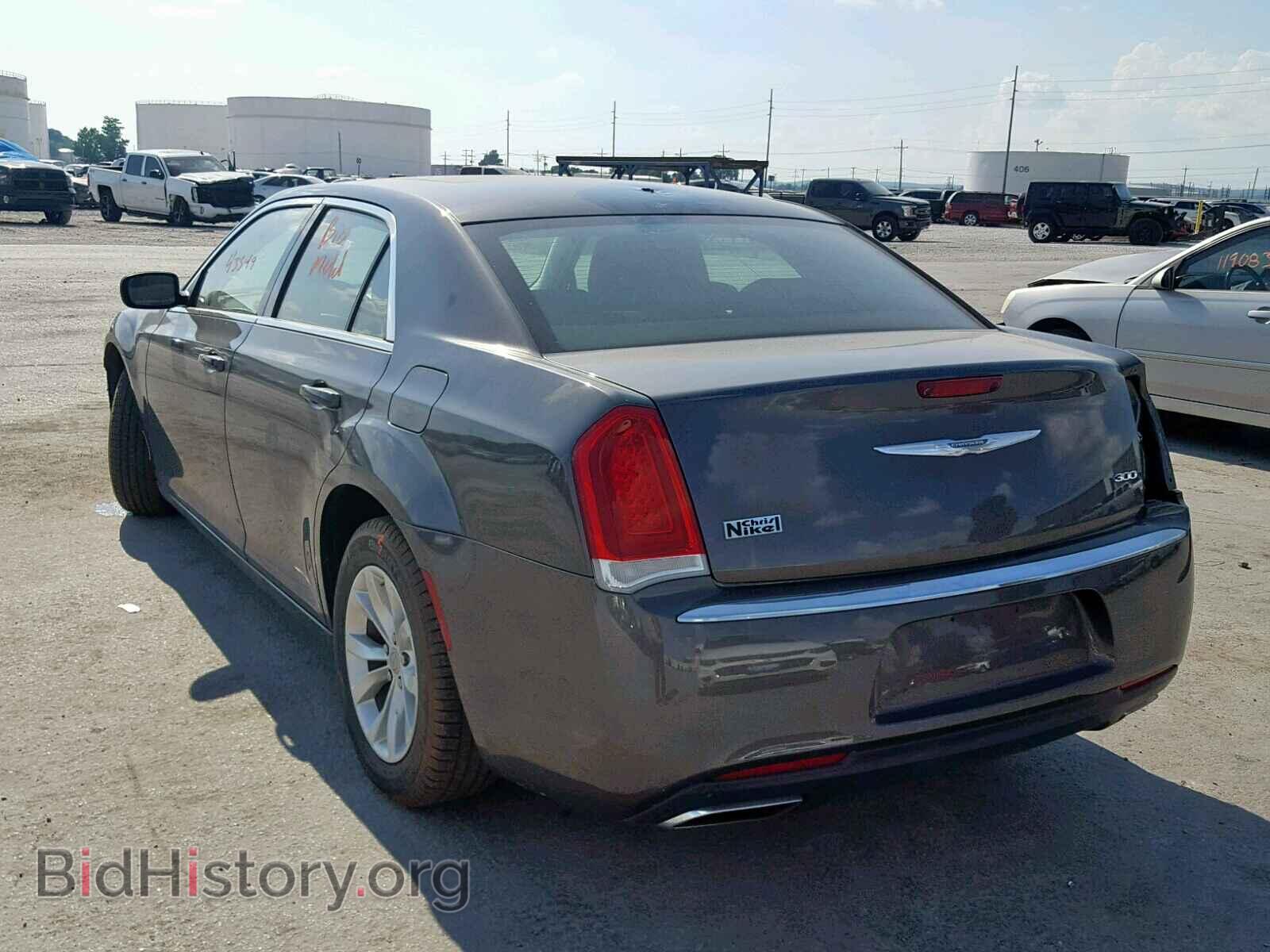 2016 CHRYSLER 300 - VIN: 2C3CCAAG4GH252382 - Фото 3